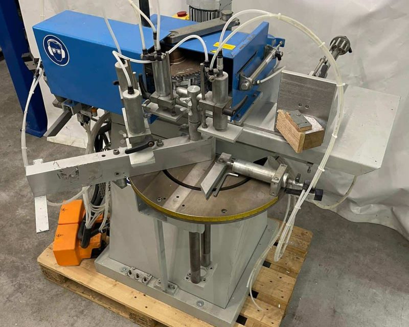 KRUBA Kopsfreesmachine AKF-6 300 (Gebruikt) (1)