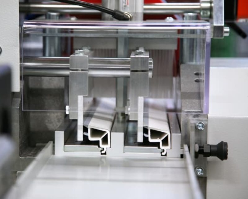 RAPID Glaslijstenzaagmachine type GLX (2)